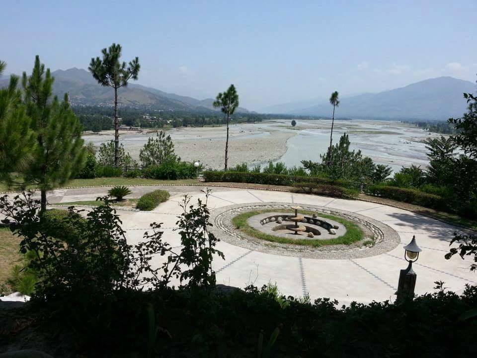Rock City Resort Mingora Buitenkant foto